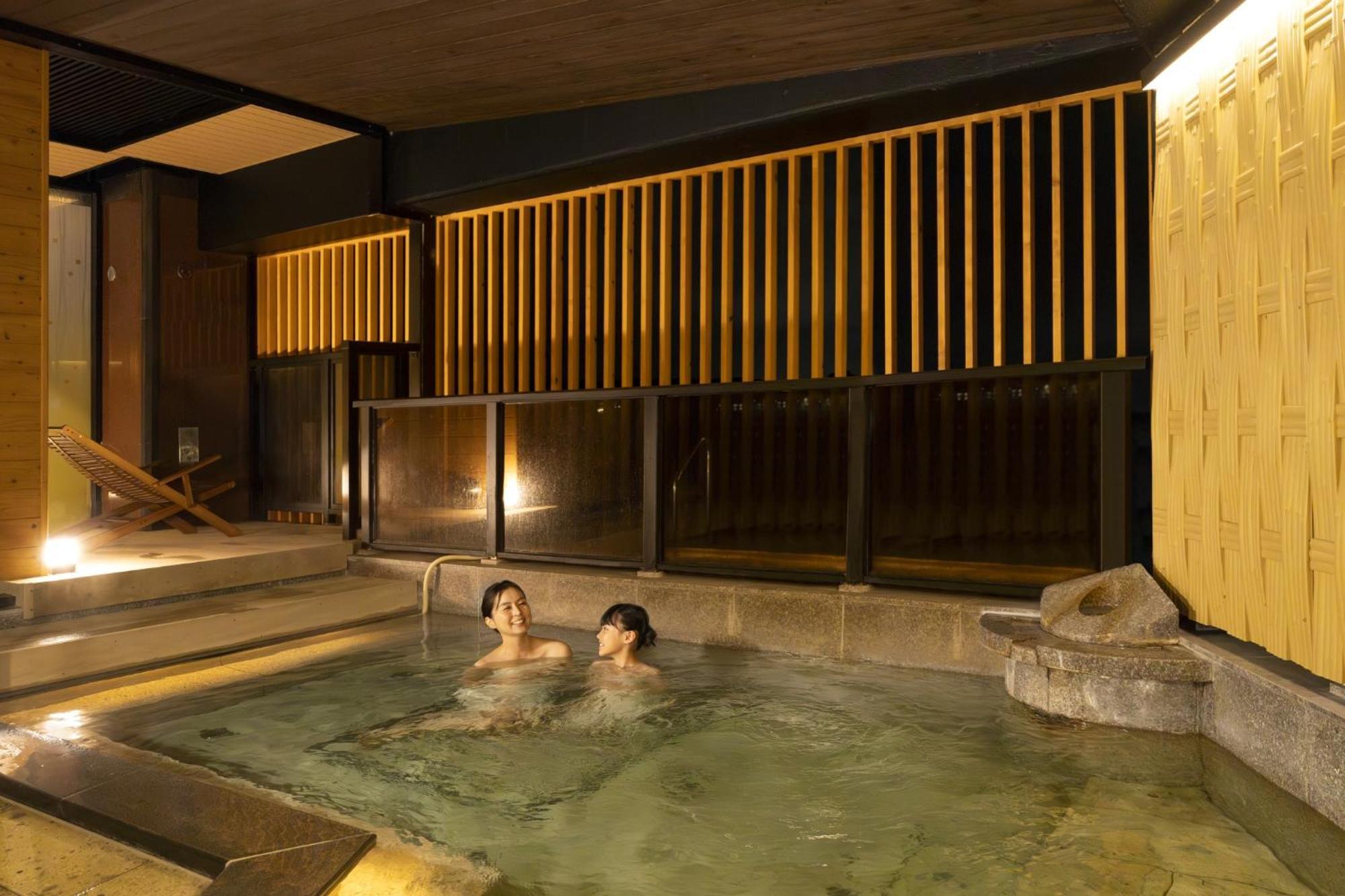 Hotel Ooedo Onsen Monogatari Premium Kaga Maruya Exteriér fotografie